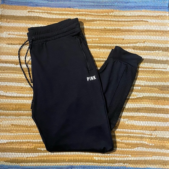 PINK Victoria's Secret Pants - NWOT Victoria’s Secret Pink Ultimate Mesh Joggers